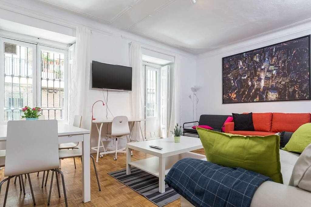 Apartamento Confortable En Atocha Apartamento *